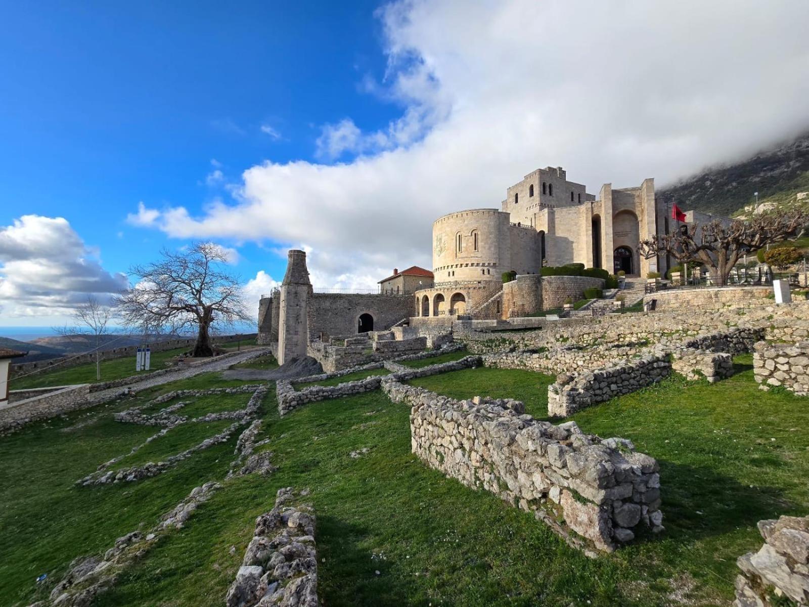 Villa Mefaja Krujë Dış mekan fotoğraf